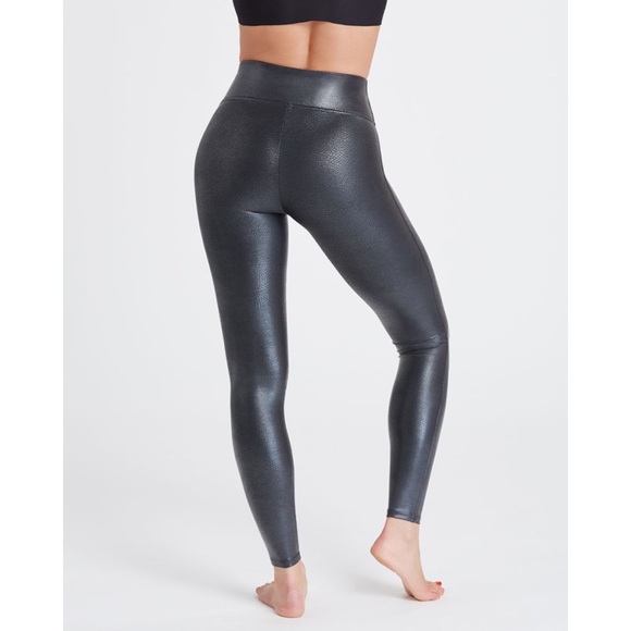 Spanx Faux Leather Croc Leggings in Color Gunmetal - Picture 5 of 7